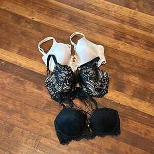 NEW 3 La Senza Sz 32 DD Bras